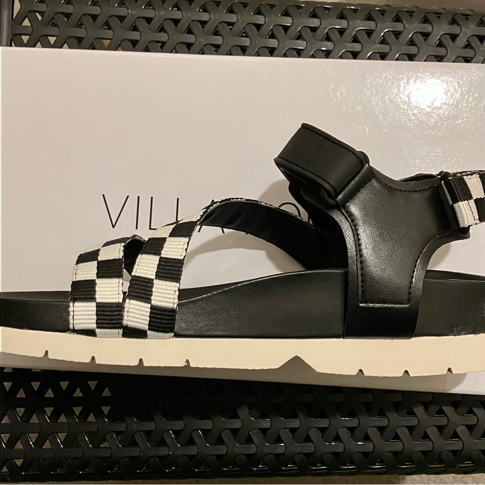 Villa Rouge Sandals NWT
